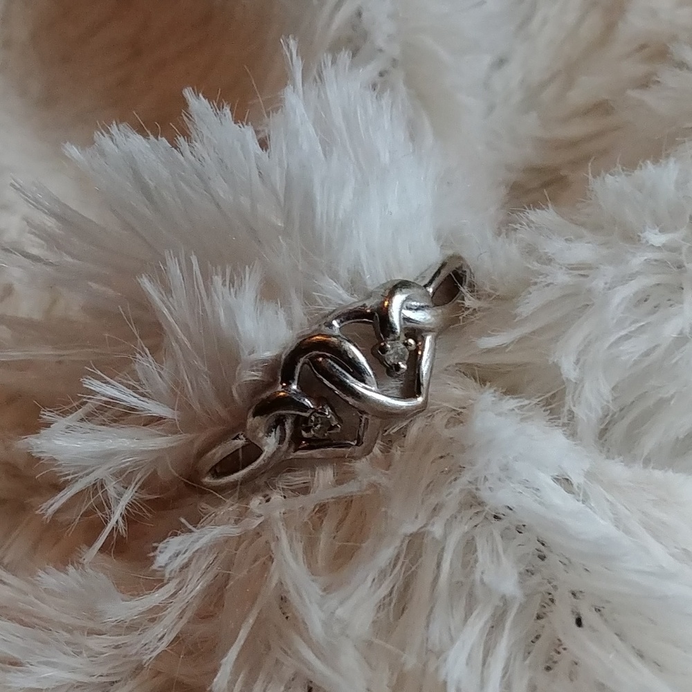 10k white gold heart ring